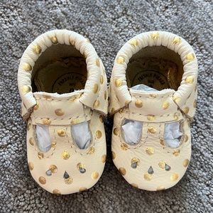 NWT Freshly Picked baby girl moccasin